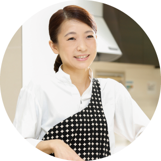 山本 理江